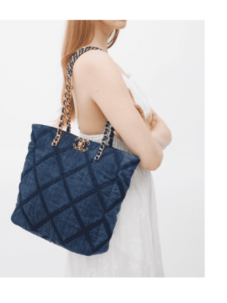 [샤넬] 19 데님 쇼핑백 골드&실버&루테늄 메탈 체인 AS3519