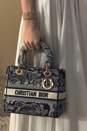 [디올] 레이디 디 라이트 미디엄 백 M0565ORGO