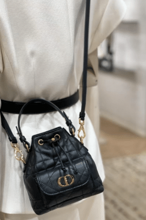 [디올] 카로 나노 버킷백 S5250UNOZ