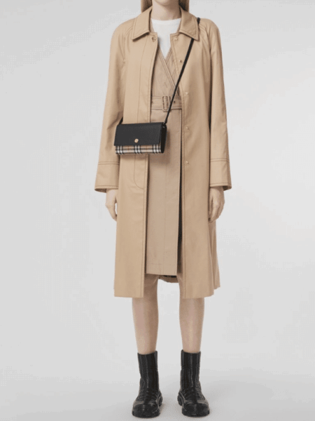 [버버리] 체크 스트랩 크로스백 8058001