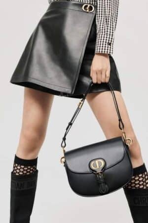 [디올] 바비 미디엄 숄더백 M9319UMOL