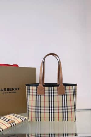 [버버리] 헤리티지 런던 체크 토트백