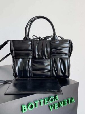 [보테가베네타] 아르코 토트백