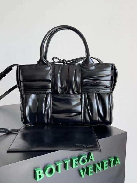 [보테가베네타] 아르코 토트백